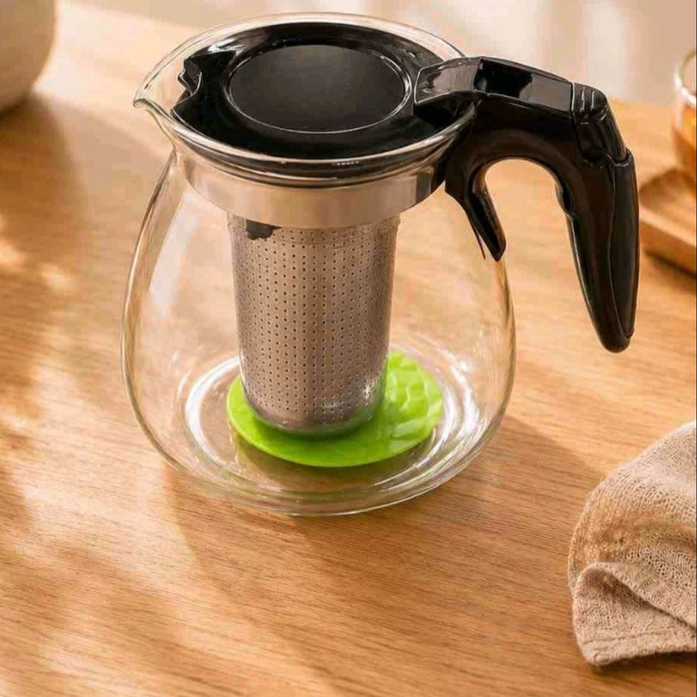 🍵 Stakleni Čajnik 1100 ml sa Metalnim Cjedilom